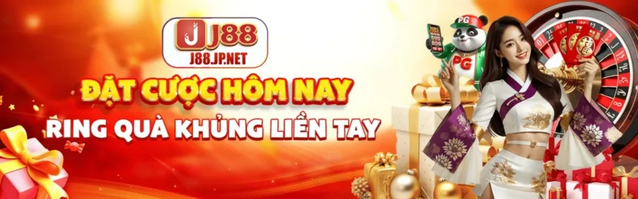 Sân vận động bóng đá với khán giả và logo Sanclub Code